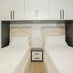 Miku Apartment-brand New At Wilson Square * تيرانا