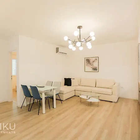 Miku Apartment-brand New At Wilson Square 티라나