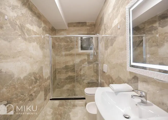 Miku Apartment-brand New At Wilson Square 아파트