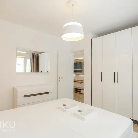 Miku Apartment-brand New At Wilson Square טיראנה