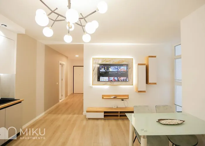 Miku Apartment-brand New At Wilson Square *