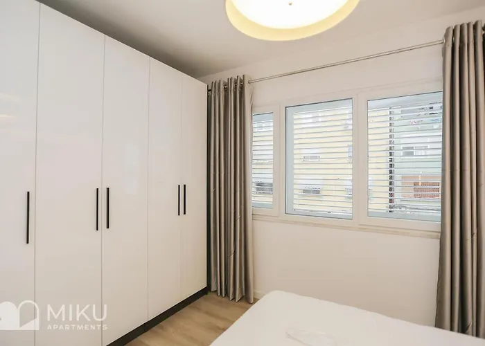 Miku Apartment-brand New At Wilson Square Appartamento Tirana
